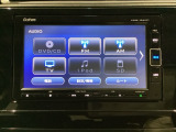 ナビゲーションはフルセグTV、インターナビ対応のGathers純正メモリーナビを搭載しています。Bluetoothオーディオ機能がありますので、スマートフォンなどの音楽も再生できます。