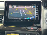 【バックカメラ】駐車時に後方がリアルタイム映像で確認できます。大型商業施設や立体駐車場での駐車時や、夜間のバック時に大活躍!運転スキルに関わらず、今や必須となった装備のひとつです!
