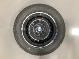 当社にてデモ走行時に装着していたワンシーズン使用の中古スタットレスタイヤ+ホイール4本セットを用意致しました。(2025年製、タイヤ+ホイールは現状渡し、保証対象外です)