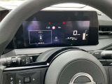 ステアリングスイッチでチャンネルや音量の操作ができます!