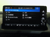 ディスプレイオーディオ。テレビ視聴や、Bluetoothオーディオにも対応しており、お気に入りの音楽をお楽しみいただけます。