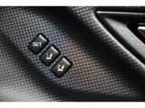 運転席のシートポジションメモリー機能は、登録済みの運転者と交代しても、シートポジションの変更の手間がかかりません。