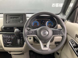 運転席も広々、ドライブも楽しめますね♪