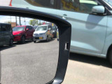 安全装備の【BSM】ブラインドスポットモニタリングを装着!!側面後方の視界に入らない車両がある場合に知らせてくれるので、車線変更が苦手な方もも安心です!!