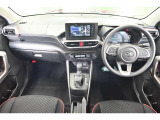 見通しのよいすっきりとした視界で、運転もしやすいです。