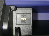 【充電用USB端子】デバイスの充電に便利です。※実際の接続端子は写真で確認or店舗までご気軽にお問合せください♪