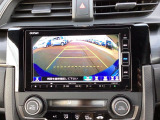 後方確認はバックカメラにお任せ♪後退時に便利で、駐車が楽になります♪