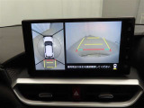 バックモニターを装備しています。車庫入れ時等に車両後方が確認出来るのでとても便利です。