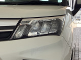 LEDヘッドライトは、点灯の瞬間から最大光量を発揮し、突然暗くなるトンネルなどでの安定感を高めます。