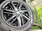 【純正15インチアルミホイール】外観にマッチした純正アルミホイールを装着しております。各種社外アルミホイールや、スタッドレスタイヤも取扱いしております。是非ご相談ください♪