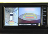 専用のカメラにより、上から見下ろしたような視点で360度クルマの周囲を確認することができます☆縦列駐車や幅寄せ時に活躍してくれます