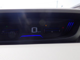 視認性の良いメーターで、運転中も情報がひと目で確認できて安心。見やすさにこだわったデザインで、毎日のドライブがもっと快適に☆