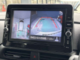 空から車を見たような「アラウンドビューモニター」!車の周りが一目で確認できるので、小さなお子様や障害物があっても安心して乗ることができます。