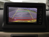バックモニター付きで、車庫入れやバック時の後方確認をしっかりサポート。モニターに映し出される映像で死角も確認しやすく、狭い場所での駐車や後退時の操作をより安心して行えます。