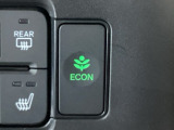 ★ECONスイッチ★ エコドライブを加速しよう!スイッチをONにすると、運転の仕方によるロスを抑え込み燃費をよくするようクルマが頑張ります(*^ー^*)燃費向上にチャレンジ♪