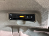 いまや快適なカーライフに欠かせないETCが付いています。