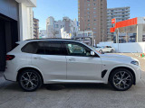 自動車保険も純正のクオリティを。BMWの正規ディーラーのみが取り扱い可能な、BMW専用自動車保険。専任のスタッフが皆様のカーライフを24時間365日サポート致します。