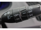 暗くなるとヘッドライトを自動で点灯してくれます。トンネルが多い郊外の道や、高速道路のトンネルを走行するときなどは大変便利です。夕方早めの点灯で安全も確保してくれます。
