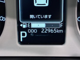 たとえばダイハツのお店にある、たくさんのスマアシ搭載車は、正常に作動する事をしっかり確認します。