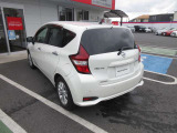 万が一のトラブルにも、全国の3000ケ所の日産サービス工場で修理可能!!年間走行距離無制限、バッテリーも保証対象です!
