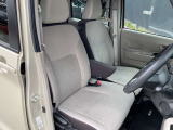 運転席、助手席まわりです。実際お座りいただくのが、分かりやすいと思います。お気軽にご来店ください!