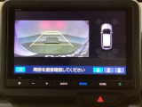 バックでの車庫入れも安心です! リアカメラが付いているバックモニター付のナビを装備しております。バンパーについているソナーや、操作線もついており距離感も画面から確認できます。