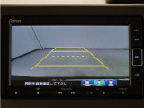 バックカメラ搭載です!車庫入れが苦手な人はもちろん、車両感覚に自信がある人にもお勧めです!見えない箇所が見えるようになるので、低い障害物や隠れてしまっている子供の存在等にも気付く事が出来ます。