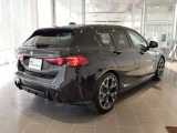 BMWプレミアムセレクション前橋では、高年式低走行モデルからMモデル、年式が経ちなかなかディーラーでは見かけないモデルまで幅広いラインナップで認定中古車を取り扱っております。品質に自信があります。