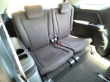 3列目シートはもちろん状態良好☆大人でもゆったりと座って頂けますので、大人数でのお出かけもラクラクです♪ご家族で、気の知れた仲間で、ドライブに行くのが楽しみですね♪