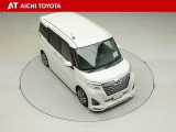 両側パワースライドドア付きだから、狭い駐車スペースなどでの乗り降りラクラク♪小さなお子さまのいるご家庭には嬉しい装備です。