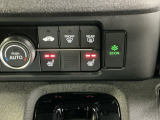 運転席/助手席シートヒーターで寒い日もすぐに温かくなり快適に過ごせます。2段階の温度調整が可能です