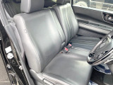 運転席シート廻りは使用感も少なく、良好な状態となっています。前オーナー様が丁寧に使っていたことがよくわかりますね。