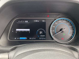 視認性の高いメーターで運転情報を的確に把握できます!