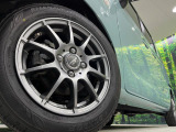 【15インチアルミホイール】外観にマッチしたアルミホイールを装着しております。各種アルミホイールや、スタッドレスタイヤも取扱いしております。是非ご相談ください♪