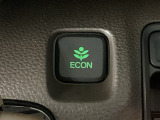 ★ECONスイッチ★ エコドライブを加速しよう!スイッチをONにすると、運転の仕方によるロスを抑え込み燃費をよくするようクルマが頑張ります(*^ー^*)燃費向上にチャレンジ♪