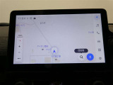 純正ナビを装備。タッチパネル式で使いやすく、お出かけもラクラクです。