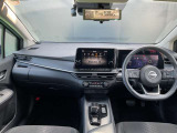 フロントガラスが大きいので、広い視界でとても運転しやすいお車です(*'&omega;'*)