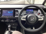 Honda認定中古車 U-Selectは3つの安心をお約束します。■Honda車のプロが整備した安心■第三者機関がチェックした安心■購入後もHondaが保証する安心