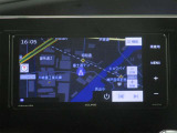 社外ナビゲーション付き♪TV・CD・AM・FMが視聴可能☆使い勝手も良く、操作も簡単です!お気に入りの選曲で、通勤・ドライブを快適にどうぞ♪