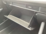 車検証や保険の証書等こちらに収納されておくと何かあった時に慌てずにすみます☆