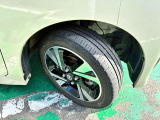 タイヤサイズは165/55R15です。日産純正アルミ装着です☆
