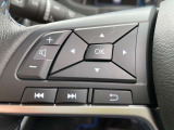 ステアリングに装備されたスイッチで運転中でも楽に音量の操作が可能です♪♪慣れると目線をそらさずに行えますので安全です♪♪