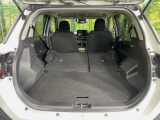 後席を格納すると、これだけの広さが!シーンに合わせたシートアレンジで、大きな荷物も積むことが出来ます♪