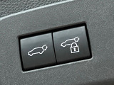 【パワーバックドア】スマートキーや運転席のボタンを押すだけでリアゲートが自動で開閉します!荷物を持っている時や、高い位置にあるバックドアを閉める際に便利な機能です♪