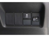【横滑り防止装置】ドライバーの安全運転をアシストしてくれる装備が充実しています☆ドライバーの不安を安心へと変えてくれますね。