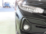 LEDヘッドライトは、点灯の瞬間から光量を発揮し、突然暗くなるトンネルなどでの安定感を高めます。