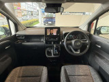 車内は広く、開放的で乗り降りしやすいお車です★