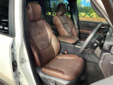 運転席シート廻りは使用感も少なく、良好な状態となっています。丁寧に使われていたことがよくわかりますね。