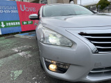 明るく視認性の高いキセノンヘッドライトで夜間走行も安心!