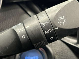AUTOの位置にセットしておくと、暗くなったら自動でライトの点灯をサポートしてくれます!高速道路でのトンネル通過時など便利です!